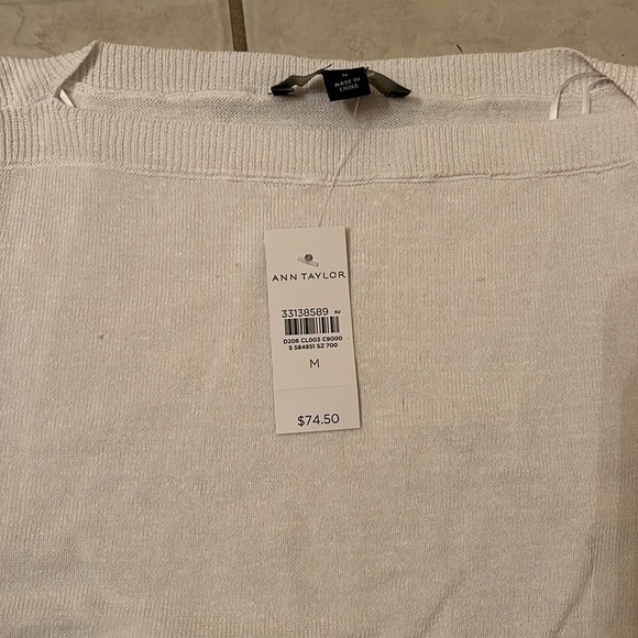 Ann Taylor white short sleeve sweater - Picture 2 of 3